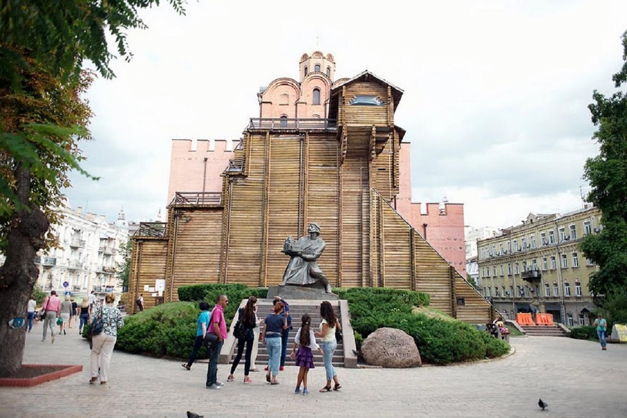 Podil Apart Near Poschtova Square History Center Kiew Exterior foto